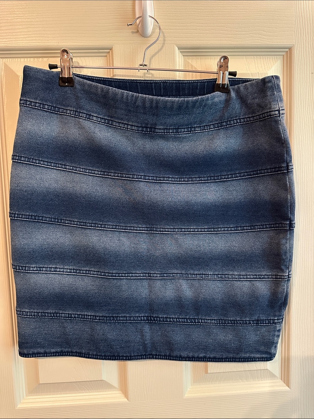 Denim-Style Mini Skirt. EUC